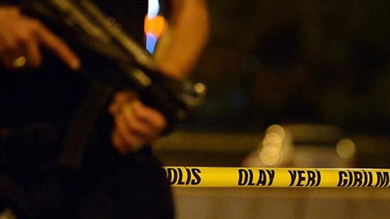 yasak saatte kendisine icki satmayan isletmeciyi oldurdu.jpg