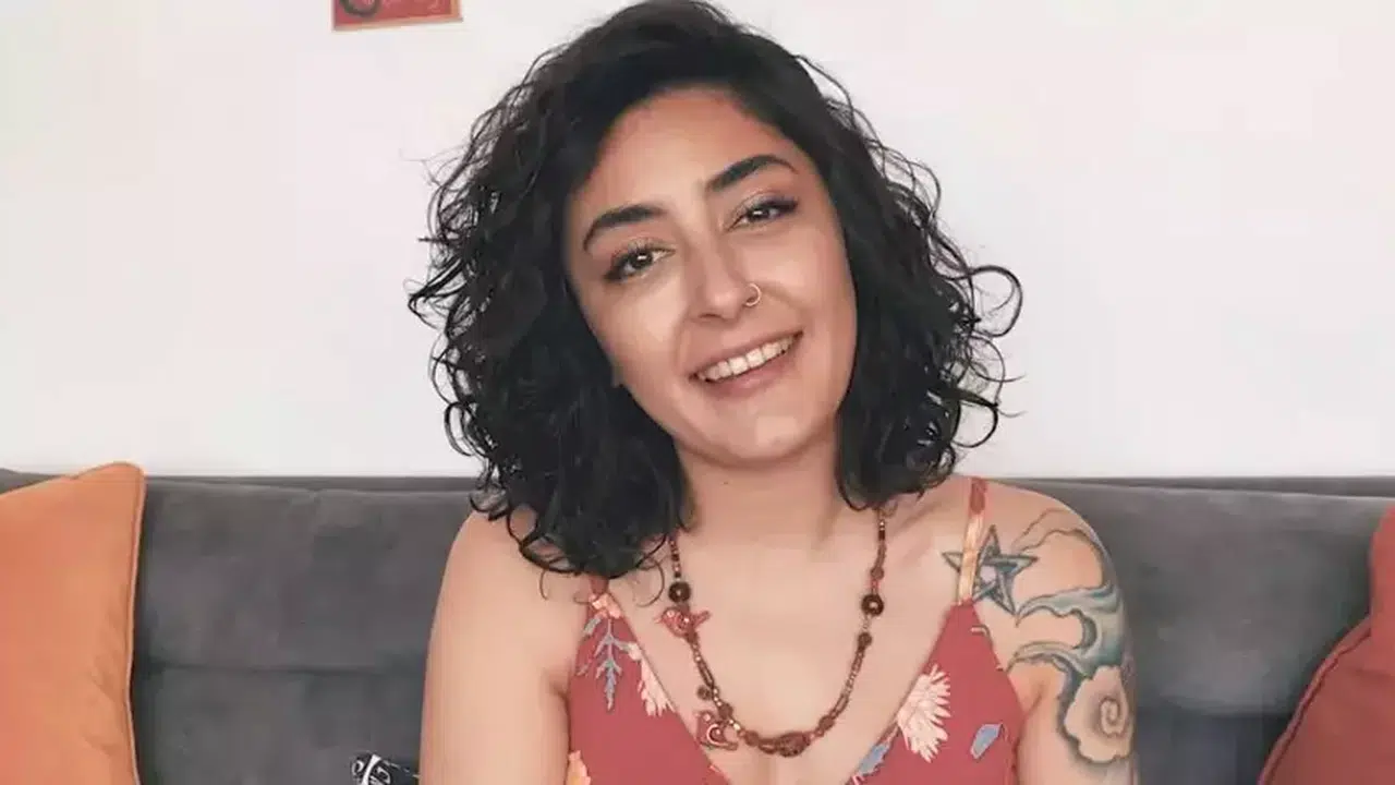 Melek Mosso’ya Ne Oldu, Sağlık Durumu? Kaza Geçiren Ünlü Şarkıcıdan İlk Açıklama