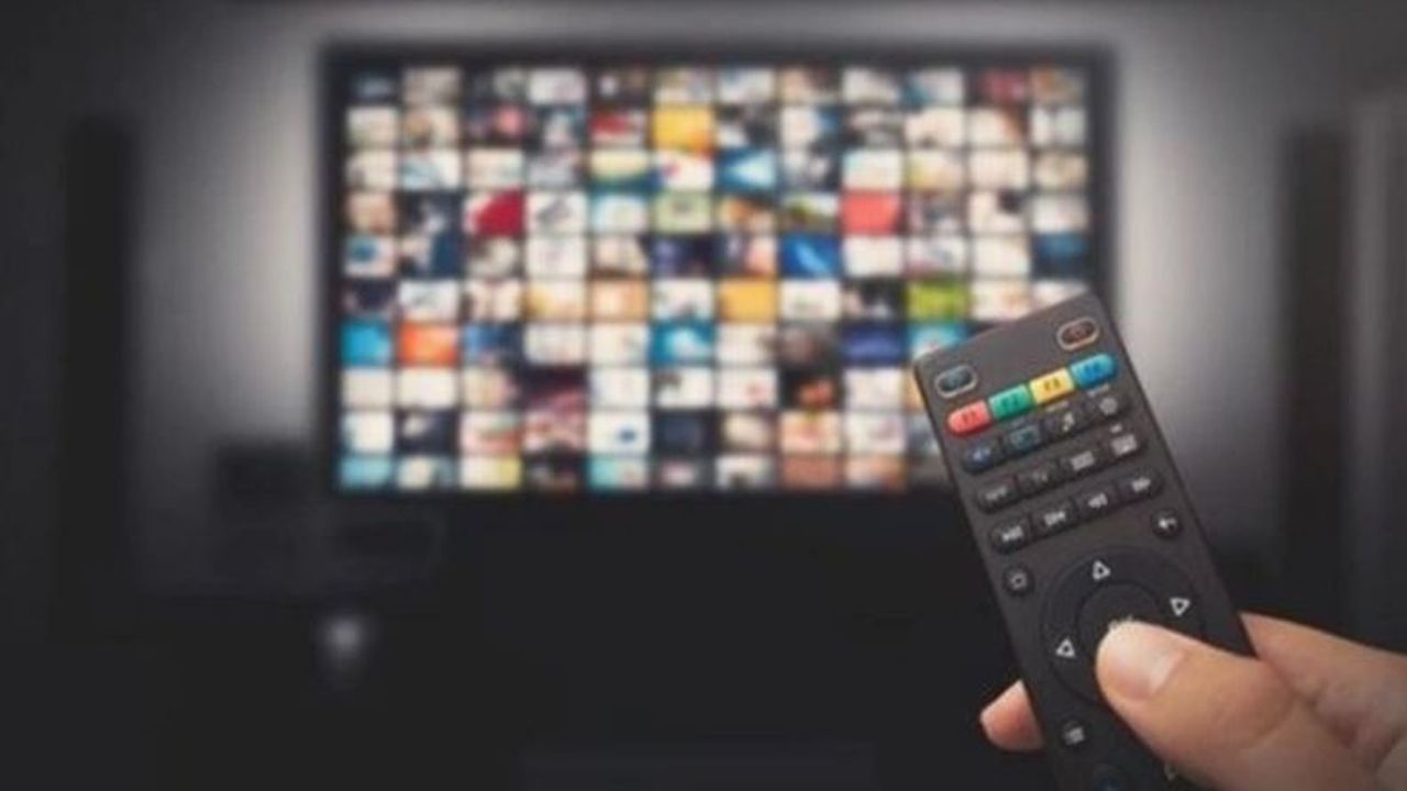 9 Ağustos 2025 Cumartesi günü TV yayın akışı: Televizyonda neler var? 9 Ağustos 2025 Cumartesi günü TV yayın akışı: Televizyonda neler var?
