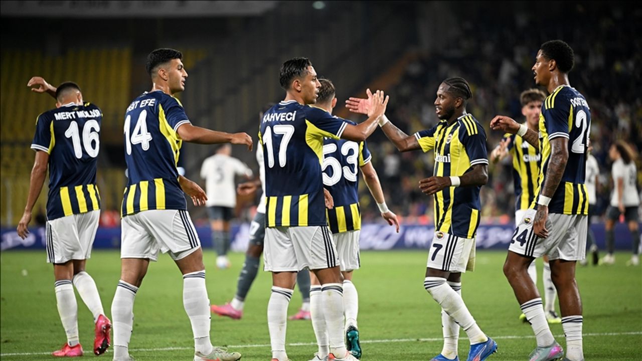 Feyenoord – Fenerbahçe maçı ne zaman, saat kaçta, hangi kanalda? CANLI izle