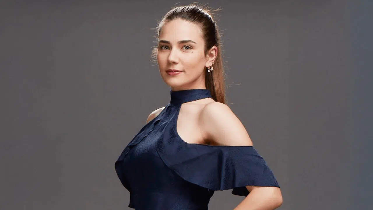 Oyuncudan Sunucuya Değişim: Gelin Evi’nin Yeni Yüzü Buse Varol Ekranlara Geliyor.