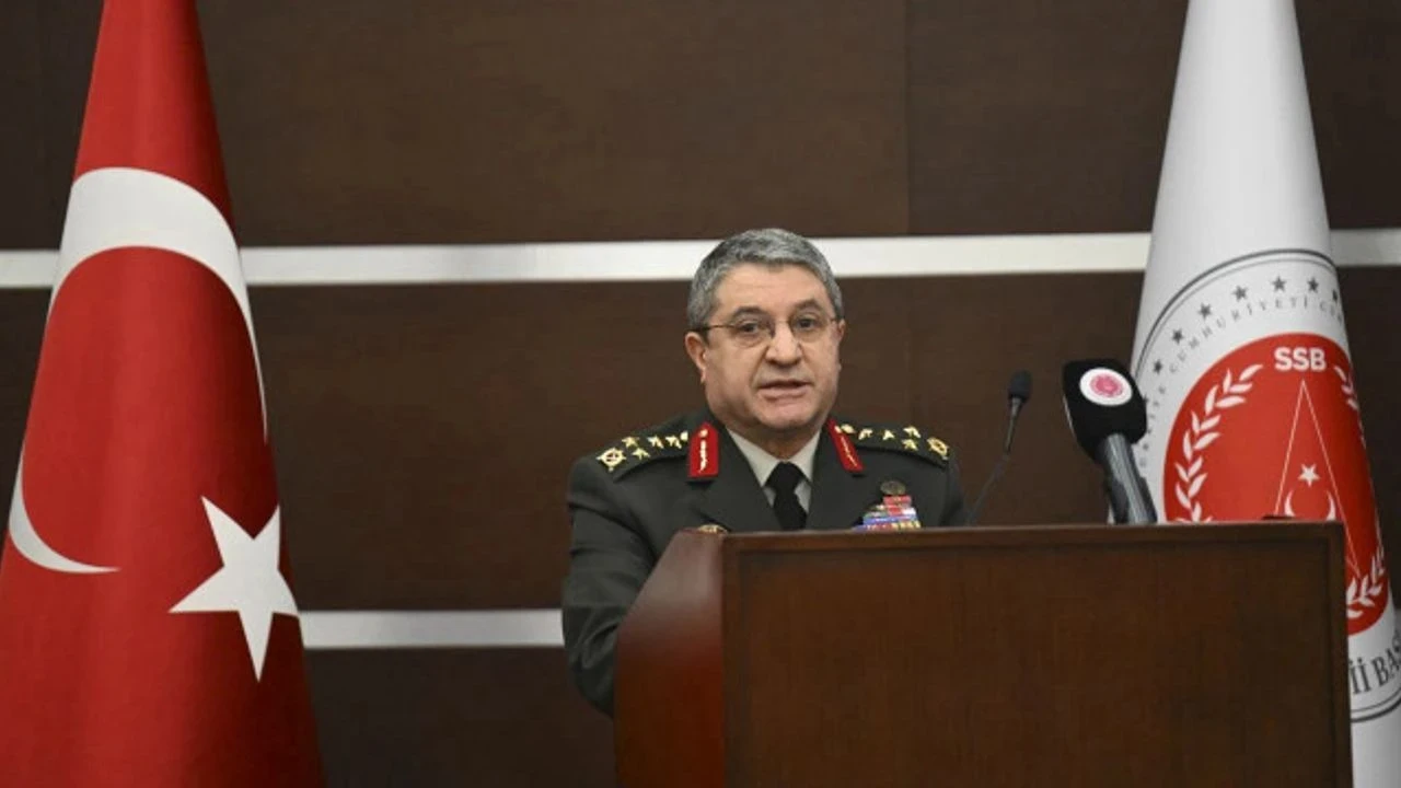 Selçuk Bayraktaroğlu kimdir, aslen nereli, kaç yaşında evli mi, eşi kim çocukları var mı? Genelkurmay Başkanı Orgeneralin Biyografisi ve Hayatı