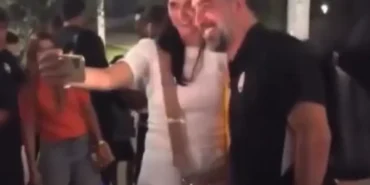 Arda Turan’ın Ukrayna’daki Temassız Hayran Pozları Sosyal Medyada Gündem Oldu