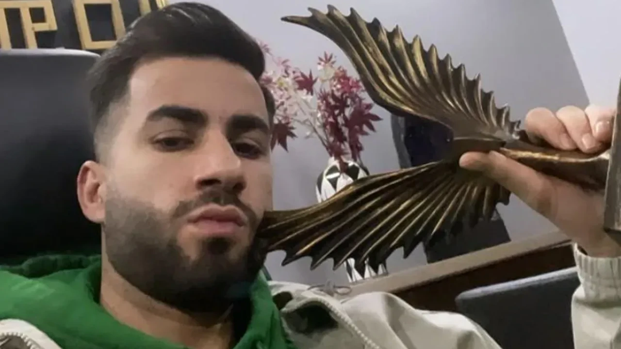 Maruf Yöntürk kimdir, Blok3 ile bağlantısı ne, menajeri darp etme olayı ne? Maruf Yöntürk kimdir, Blok3 ile bağlantısı ne, menajeri darp etme olayı ne?